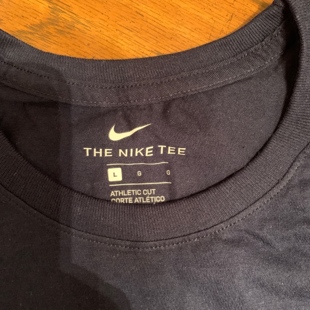 Nike t-shirt - Picture 2 of 2